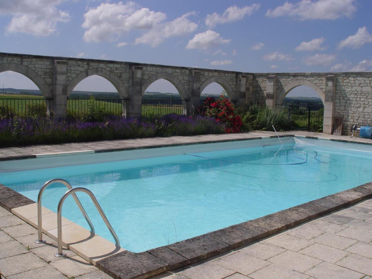 Gite Du Manoir Des Roches Saires Exteriér fotografie